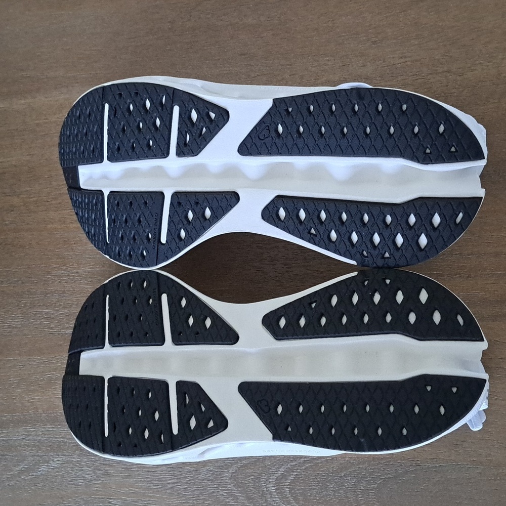 On Cloudsurfer Max - Color: White / White - Size: Men 12 Wide - Picture 8 of 9